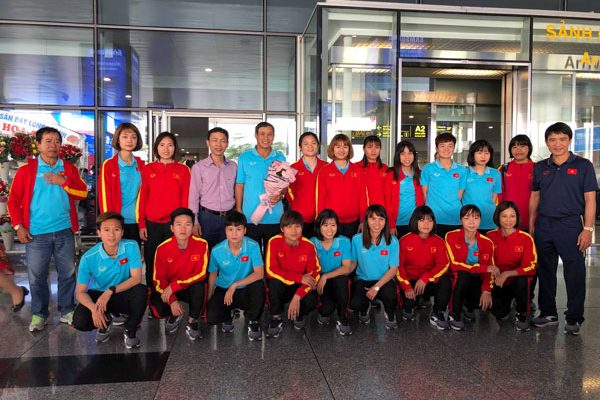 Đội tuyển nữ về nước, kết thúc chuyến thi đấu thành công tại Uzbekistan