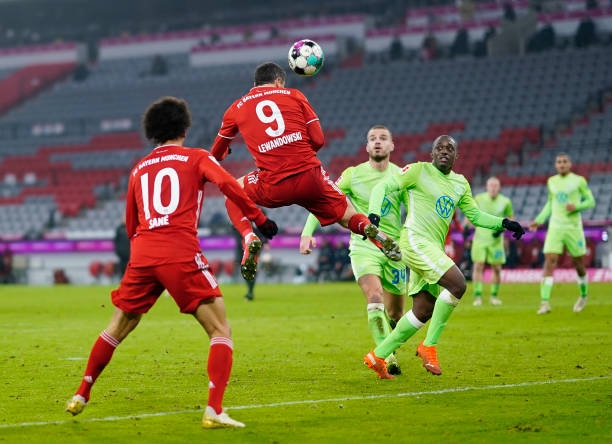 Lewandowski tỏa sáng mang về chiến thắng cho Bayern Munich