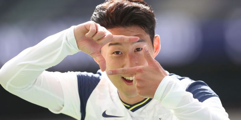 Sau khi giành giải bàn thắng đẹp, Son Heung-min trêu đồng đội
